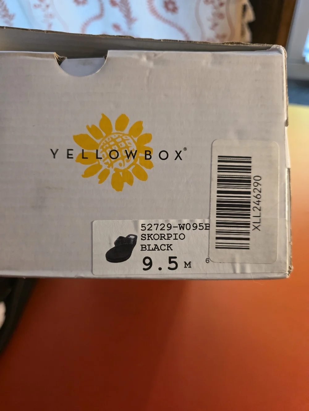 Brand New-Yellow Box Black Beaded Thong Sandals. Size 9.5 Womens - Picture 9 of 9